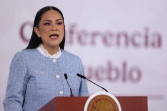 Sheinbaum plantea salud universal con expediente digital en CDMX