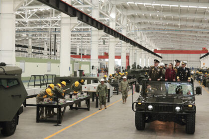 Sheinbaum reconoce al Ejército Mexicano en su 113 aniversario