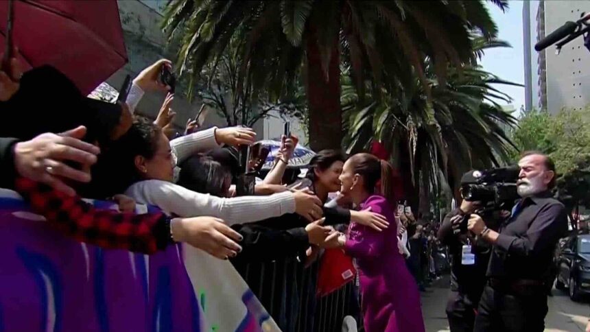 Claudia Sheinbaum rinde informe en el Monumento a la Revolución