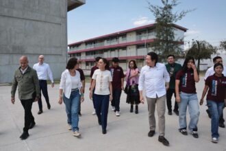 México consolida becas universales y amplia cobertura educativa