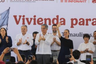 Sheinbaum entrega viviendas en Reynosa y duplica meta social