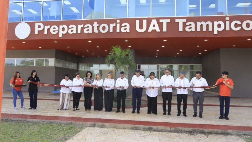 Villarreal inaugura Preparatoria Tampico de la UAT en Tamaulipas