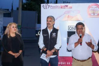 Puebla moderniza alumbrado público en la colonia México 83