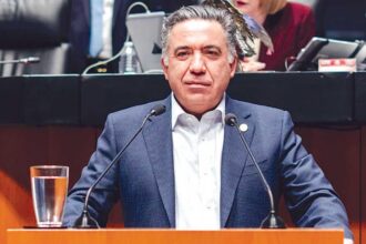 Enrique Inzunza es excluido de Morena en Senado por investigaciones
