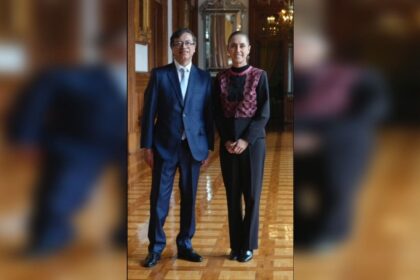 Sheinbaum propone a Gustavo Petro colaborar académicamente en México