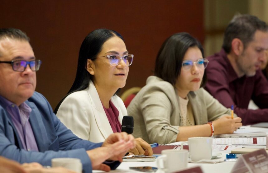 Ariadna Montiel lidera reunión nacional de Morena en CDMX