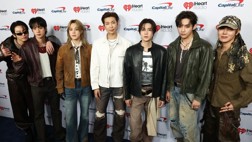 Sheinbaum anuncia regreso de BTS a México en 2027 tras acuerdo