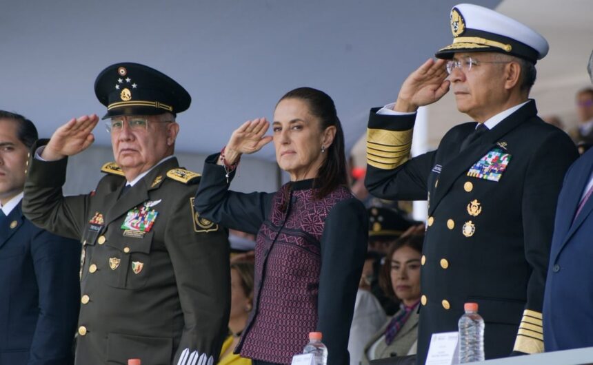 Sheinbaum pide a cadetes priorizar a México sobre intereses propios