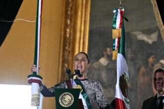 Claudia Sheinbaum da Grito de Independencia con llamado a unidad